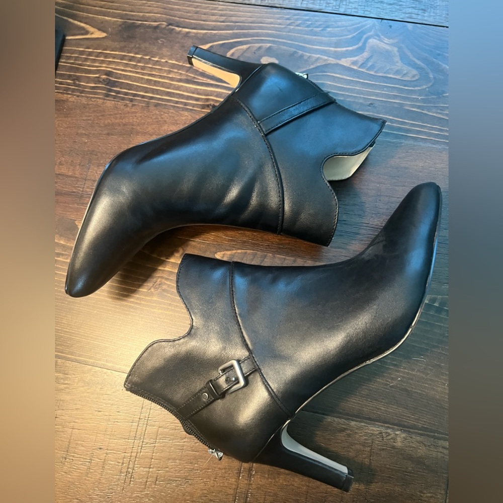 Adrienne Vittadini Black Booties